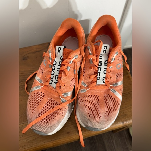 On Cloud Cloudsurfer Sneakers - Picture 9 of 12